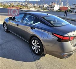 نيسان ألتيما